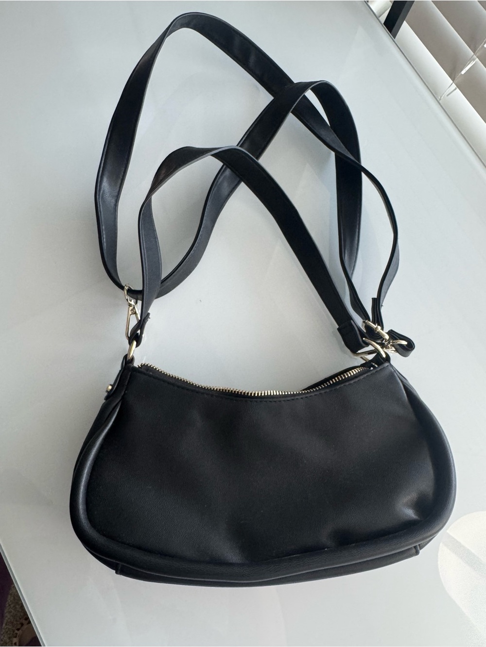 Y2K Black Shoulder Bag Classic Minimalist Neutral Gold Zipper